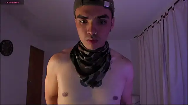 Snapshot of nicoking2025 chatting on October 2025 02:08:01 AM nicoking2025 online show from October 2025 02:08:01 AM