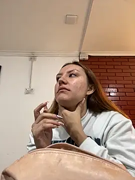 Snapshot of Adrimaretti chatting on October 2025 07:24:02 PM Adrimaretti online show from October 2025 07:24:02 PM