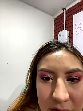 Adrimaretti online show from November 2025 01:10:02 AM