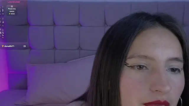 Snapshot of lorainjhonson chatting on October 2025 08:50:02 PM lorainjhonson online show from October 2025 08:50:02 PM