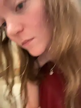 stonerbaby online show from April 2026 12:17:01 AM