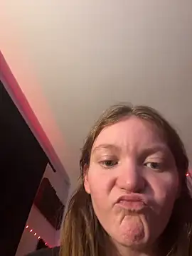 stonerbaby online show from April 2026 03:21:02 AM