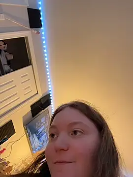 stonerbaby online show from November 2025 01:43:01 AM