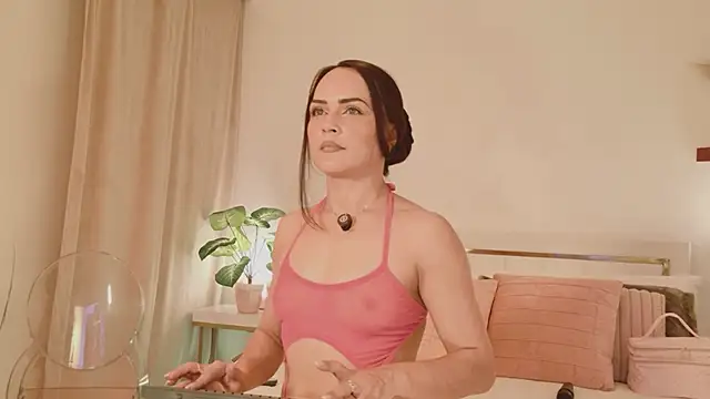 SiennaRosse online show from April 2026 08:32:02 PM