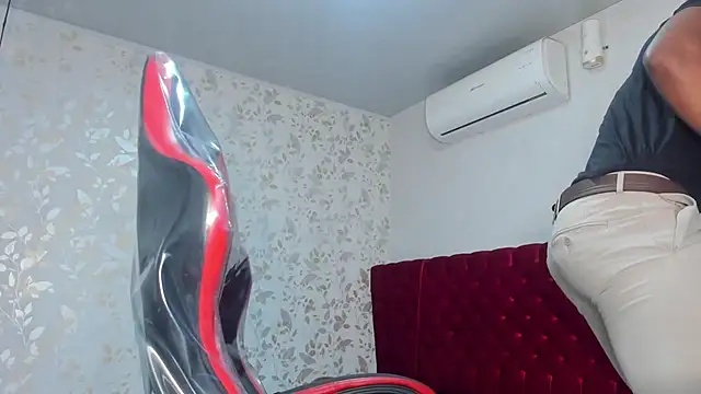 Snapshot of for_itan chatting on November 2025 12:48:01 PM for itan online show from November 2025 12:48:01 PM