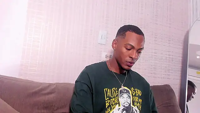 Snapshot of for_itan chatting on November 2025 12:59:01 PM for itan online show from November 2025 12:59:01 PM