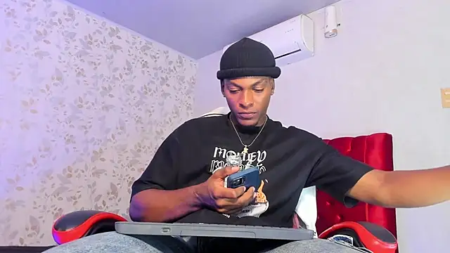 Snapshot of for_itan chatting on November 2025 12:49:02 PM for itan online show from November 2025 12:49:02 PM