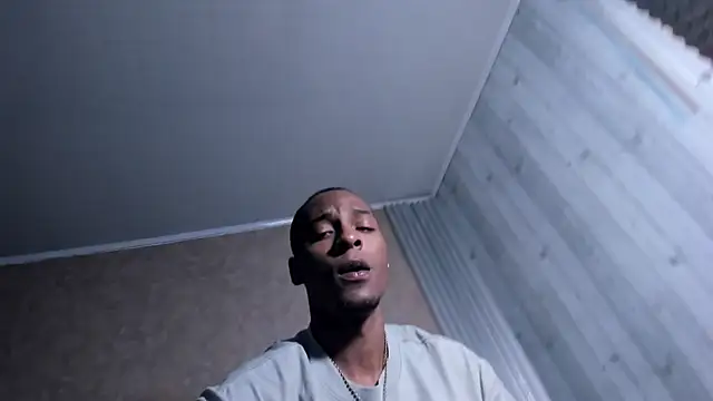 Snapshot of for_itan chatting on December 2025 01:02:02 PM for itan online show from December 2025 01:02:02 PM