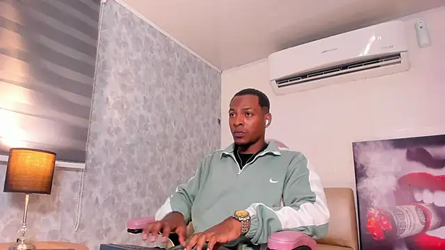 Snapshot of for_itan chatting on November 2025 12:21:02 PM for itan online show from November 2025 12:21:02 PM