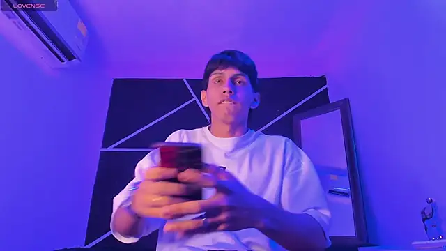 Snapshot of LIAM_STONNE_ chatting on October 2025 08:16:01 PM LIAM STONNE  online show from October 2025 08:16:01 PM