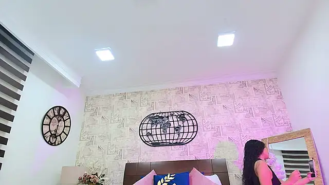 Marilyn Blakee online show from November 2025 01:15:02 PM