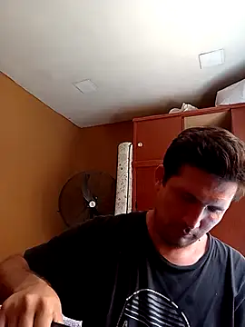 calitox1995 online show from February 2026 04:42:02 PM