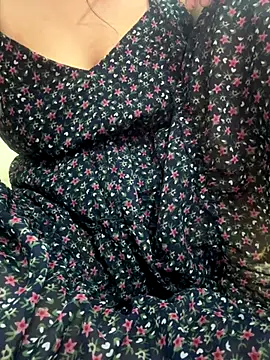 HOTSHINA-001 online show from December 2025 04:30:01 PM