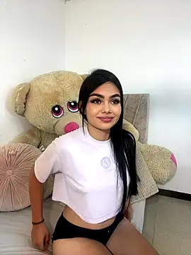 Snapshot of little_emiily_ chatting on October 2025 07:57:02 PM little emiily  online show from October 2025 07:57:02 PM