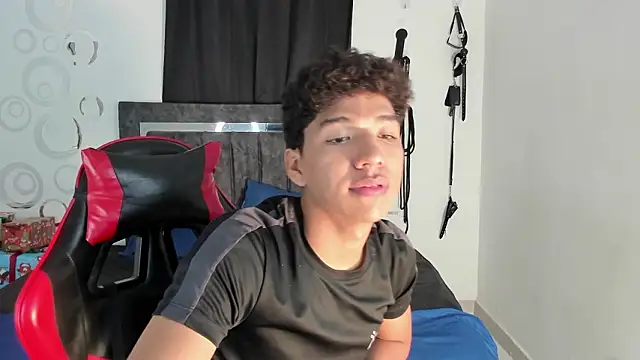 Maximiliano Khalil online show from January 2026 08:35:01 PM