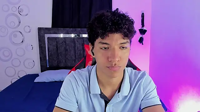 Maximiliano Khalil online show from November 2025 08:02:01 PM