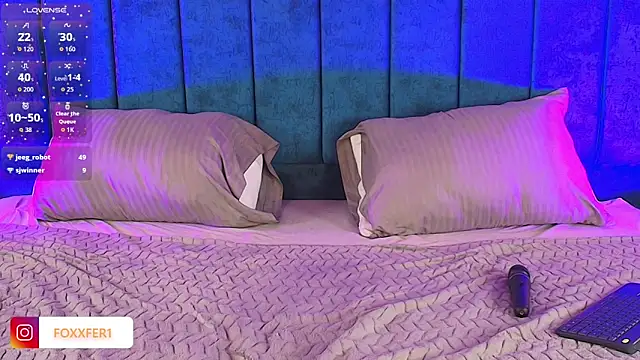 Snapshot of FernandaFox_ chatting on February 2026 06:22:01 AM FernandaFox online show from February 2026 06:22:01 AM