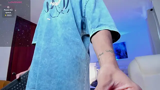 KamiSuarez online show from March 2026 06:25:01 PM