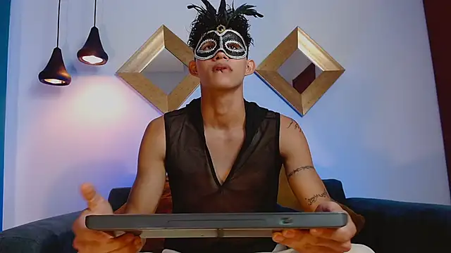 KamiSuarez online show from October 2025 06:27:01 PM