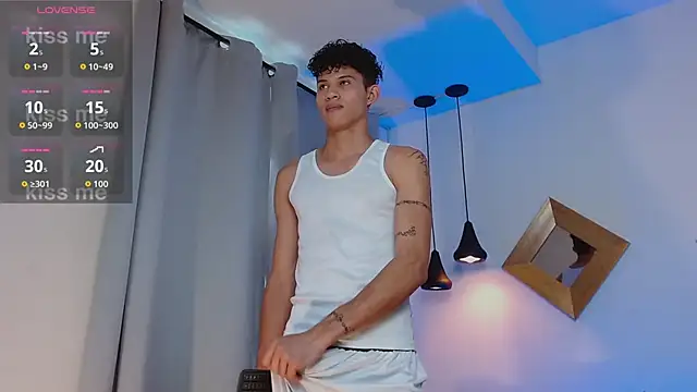 KamiSuarez online show from February 2026 06:15:02 PM