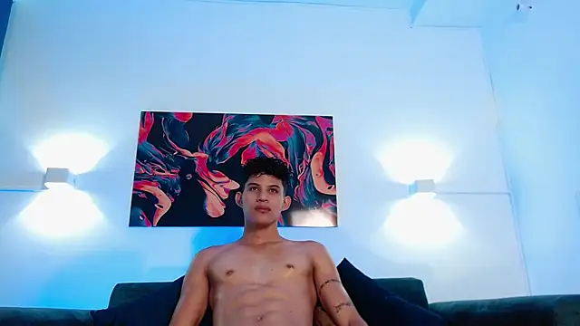 KamiSuarez online show from December 2025 06:17:01 PM