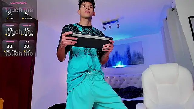 KamiSuarez online show from February 2026 06:31:01 PM