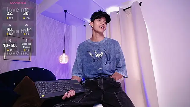 KamiSuarez online show from February 2026 06:40:02 PM