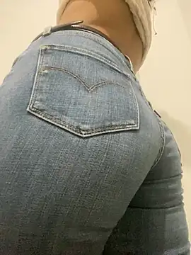 Catalina244 online show from April 2026 12:55:02 AM