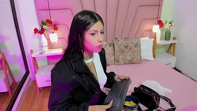 Kim Luna1 online show from February 2026 03:14:02 AM