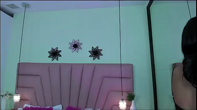 Kim Luna1 online show from March 2026 12:01:02 PM