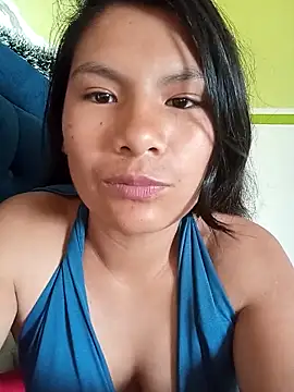 BellaquitA06 online show from December 2025 04:00:01 PM