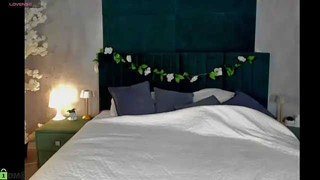 Snapshot of Melanie_Ryer chatting on December 2025 01:06:02 AM Melanie Ryer online show from December 2025 01:06:02 AM