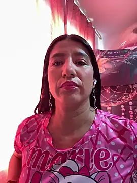 scarlethsb33 online show from November 2025 12:31:02 PM