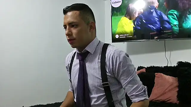 Mike Fetiche online show from November 2025 03:10:02 AM