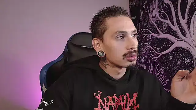 Snapshot of mateos6_6 chatting on November 2025 02:44:02 AM mateos6 6 online show from November 2025 02:44:02 AM