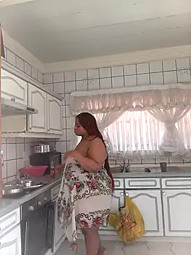 ThickLeeyanaXX online show from November 2025 01:22:02 PM