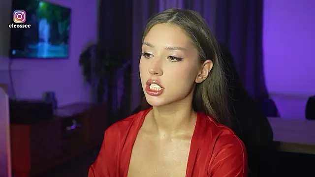 Snapshot of Cleose chatting on February 2026 07:00:01 AM Cleose online show from February 2026 07:00:01 AM