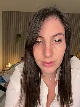 Snapshot of MysteryGirl__ chatting on December 2025 08:57:01 AM MysteryGirl online show from December 2025 08:57:01 AM