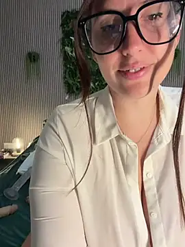 MysteryGirl   online show from May 2026 07:28:01 AM