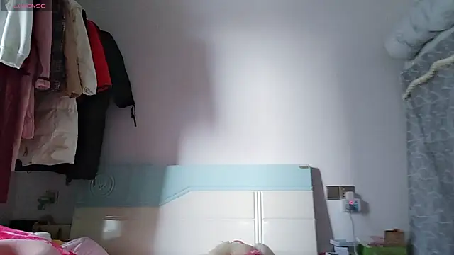 Snapshot of Yan61 chatting on November 2025 01:21:01 AM Yan61 online show from November 2025 01:21:01 AM