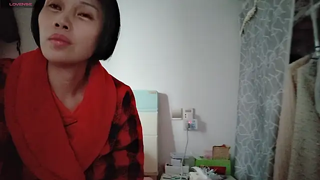 Snapshot of Yan61 chatting on November 2025 12:37:01 AM Yan61 online show from November 2025 12:37:01 AM