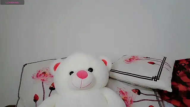 Snapshot of Yan61 chatting on November 2025 12:14:02 AM Yan61 online show from November 2025 12:14:02 AM