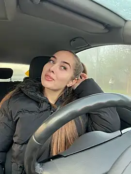 Natashaa15 online show from December 2025 06:15:01 AM