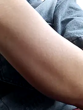 yoyo-mi online show from April 2026 03:30:01 AM