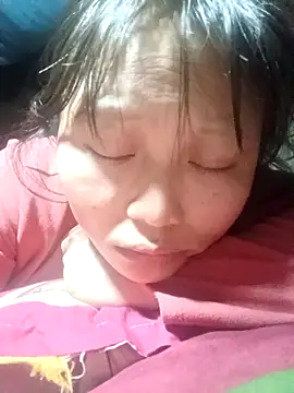 yoyo-mi online show from November 2025 04:27:01 AM