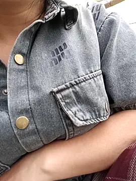 yoyo-mi online show from April 2026 09:49:01 AM