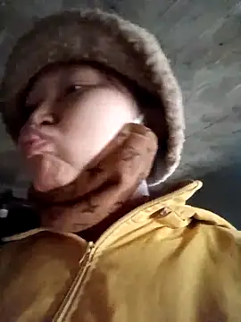 yoyo-mi online show from February 2026 03:49:02 AM