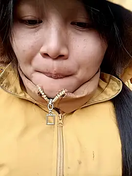 yoyo-mi online show from December 2025 10:06:01 AM