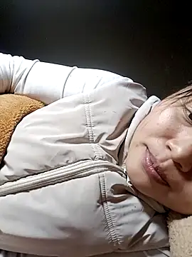 yoyo-mi online show from February 2026 02:29:01 AM