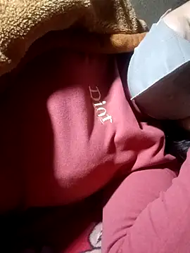 yoyo-mi online show from November 2025 03:29:01 AM